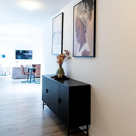 Fuer 6: Zentrum, Wifi, Tv, Kueche, Neu شقة *