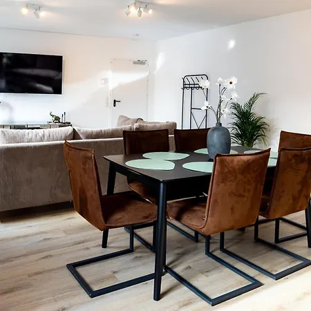 Fuer 6: Zentrum, Wifi, Tv, Kueche, Neu