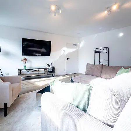 Daire Fuer 6: Zentrum, Wifi, Tv, Kueche, Neu