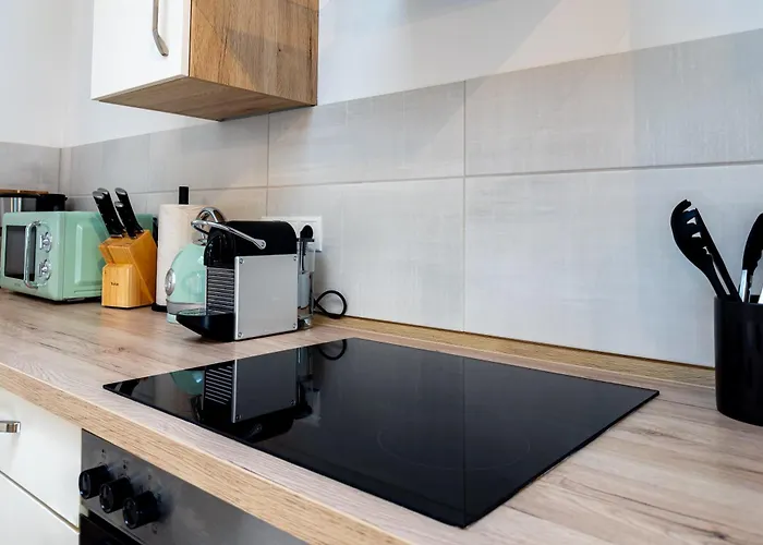 Apartment Für 6: Zentrum, Wifi, Tv, Küche, Neu